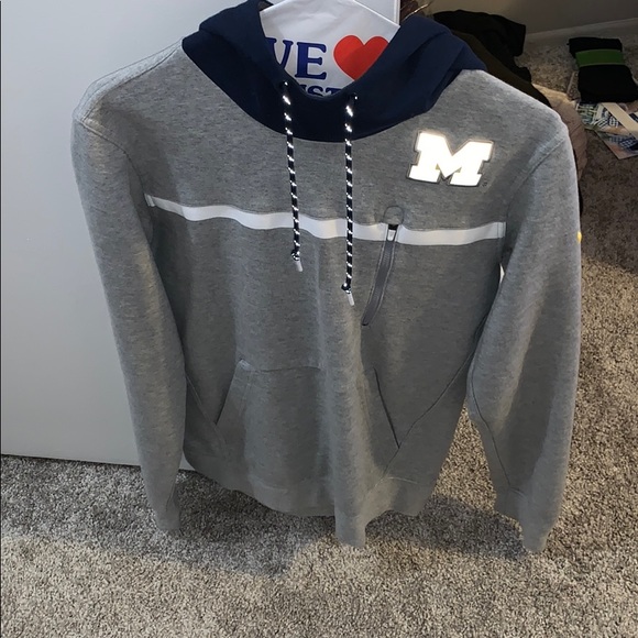 Nike Tops - Michigan Nike hoodie